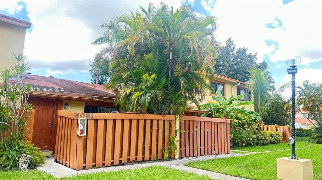 4091 Sierra Te 4091, Sunrise, FL 33351