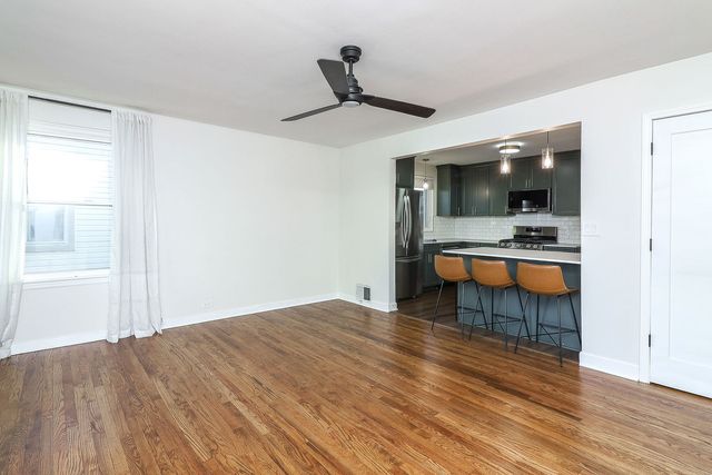 3210 Madison Avenue, Brookfield, IL 60513