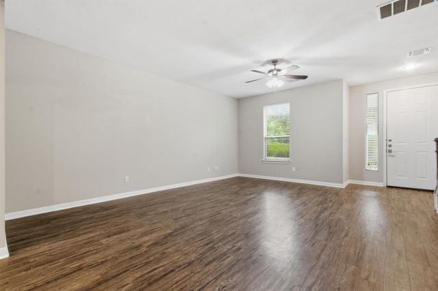 179 S Holly ST 102, Georgetown, TX 78626