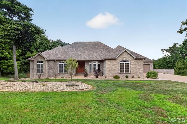 3840 Rooster Ridge Lane, Defiance, MO 63341