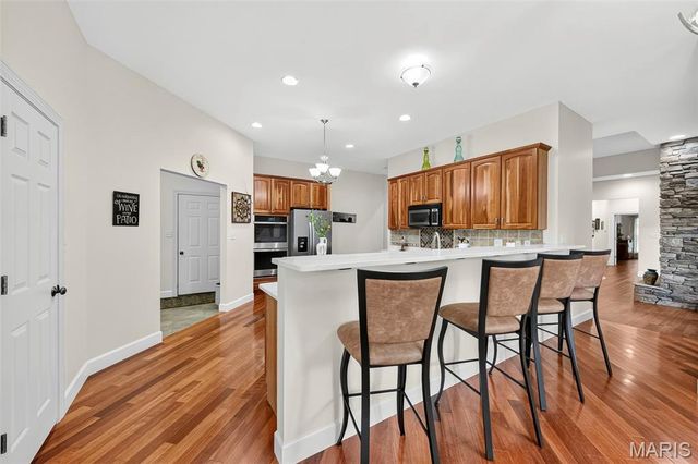 3840 Rooster Ridge Lane, Defiance, MO 63341