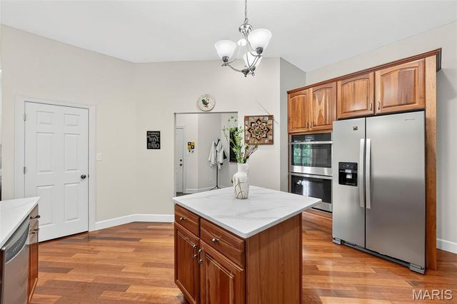 3840 Rooster Ridge Lane, Defiance, MO 63341