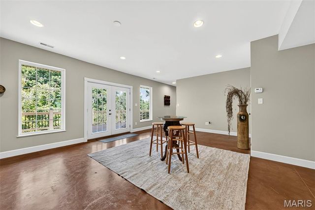 3840 Rooster Ridge Lane, Defiance, MO 63341