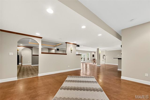 3840 Rooster Ridge Lane, Defiance, MO 63341
