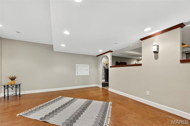 3840 Rooster Ridge Lane, Defiance, MO 63341
