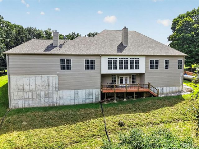 3840 Rooster Ridge Lane, Defiance, MO 63341