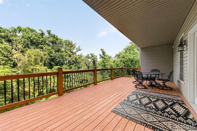 3840 Rooster Ridge Lane, Defiance, MO 63341