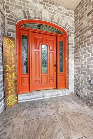 3840 Rooster Ridge Lane, Defiance, MO 63341