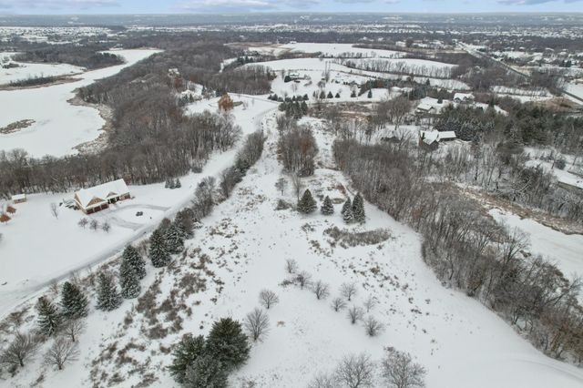 2XX Stonebrooke Curve, Shakopee, MN 55379