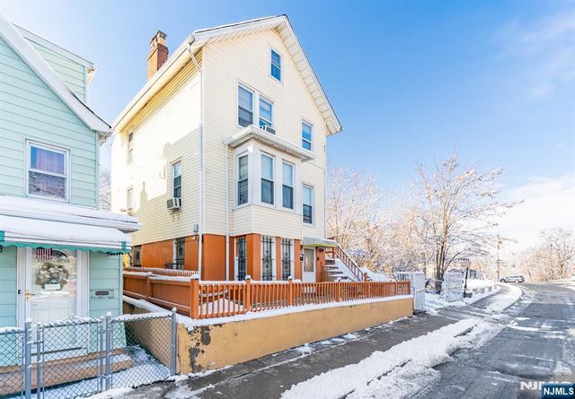 420 Mechanic Street, Orange, NJ 07050