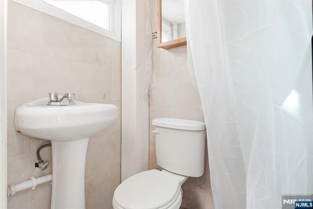 420 Mechanic Street, Orange, NJ 07050