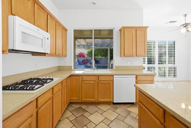 39314 Blossom Circle, Palm Desert, CA 92211