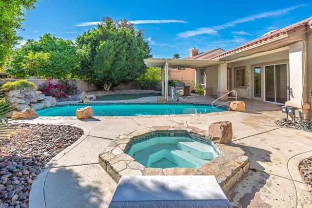 39314 Blossom Circle, Palm Desert, CA 92211