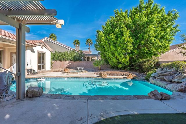 39314 Blossom Circle, Palm Desert, CA 92211