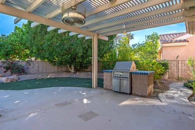 39314 Blossom Circle, Palm Desert, CA 92211