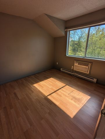 925 Oronoke Road 38F, Waterbury, CT 06708
