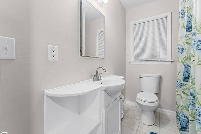 210 Edgewood Avenue, Belton, SC 29627