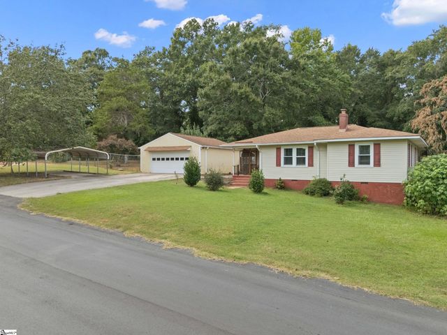 210 Edgewood Avenue, Belton, SC 29627