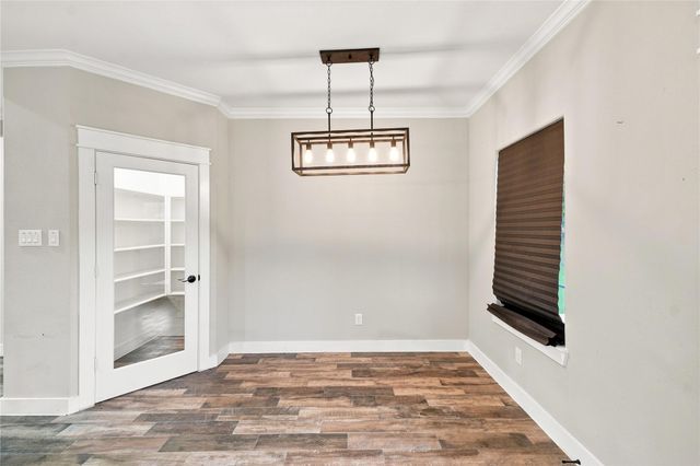 36 Prairie Oaks Drive, La Marque, TX 77510