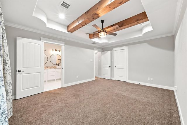 36 Prairie Oaks Drive, La Marque, TX 77510