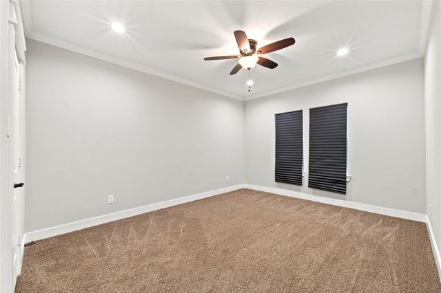 36 Prairie Oaks Drive, La Marque, TX 77510