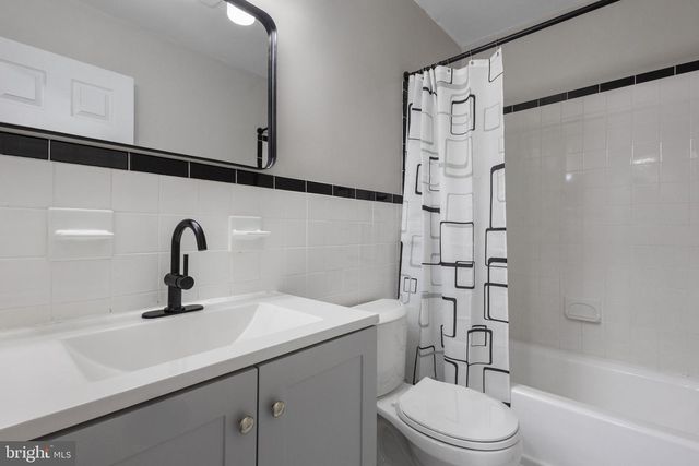 4068-C CHAMPIONSHIP DR, Annandale, VA 22003