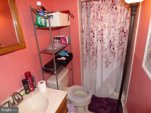 8333 IVY GLEN CT, Manassas, VA 20110