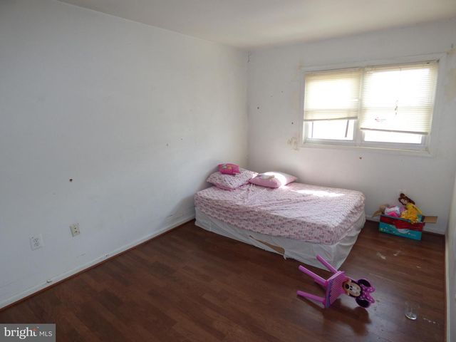 8333 IVY GLEN CT, Manassas, VA 20110