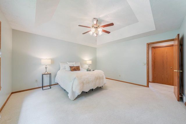 1424 E KEYSTONE LANE, Appleton, WI 54913