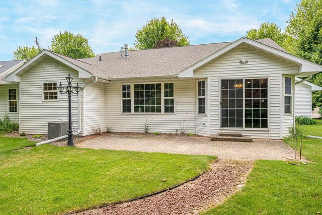 1424 E KEYSTONE LANE, Appleton, WI 54913