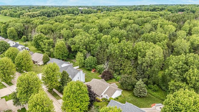 1424 E KEYSTONE LANE, Appleton, WI 54913