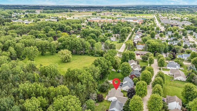 1424 E KEYSTONE LANE, Appleton, WI 54913