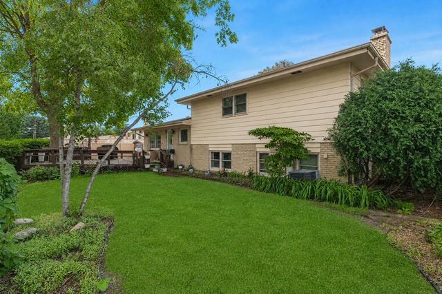 917 W Army Trail Boulevard, Addison, IL 60101