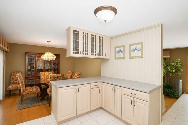 917 W Army Trail Boulevard, Addison, IL 60101
