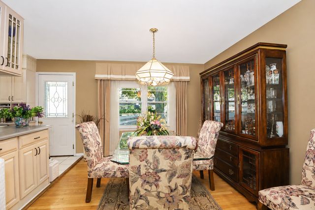 917 W Army Trail Boulevard, Addison, IL 60101