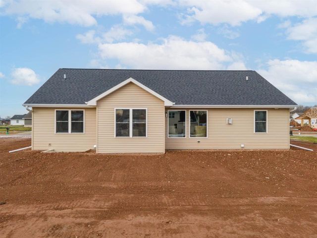 W5845 ROUNDSTONE PLACE, Menasha, WI 54952