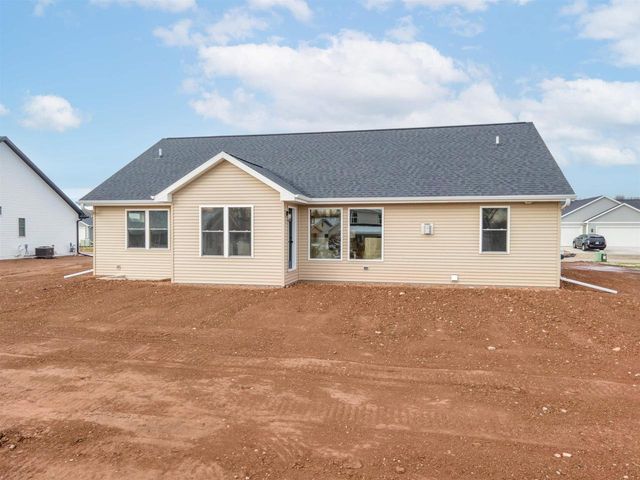 W5845 ROUNDSTONE PLACE, Menasha, WI 54952