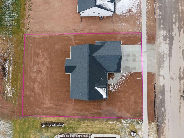 W5845 ROUNDSTONE PLACE, Menasha, WI 54952