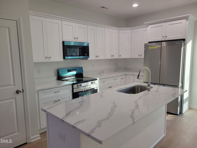 307 E East End Avenue, Durham, NC 27703