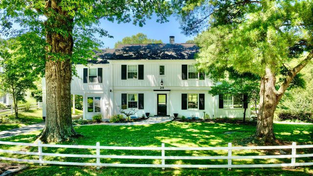 29 Meadow Lane, Fort Thomas, KY 41075