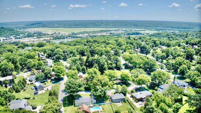 29 Meadow Lane, Fort Thomas, KY 41075