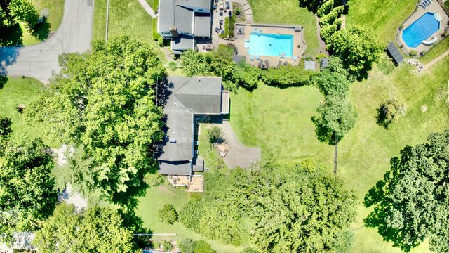 29 Meadow Lane, Fort Thomas, KY 41075