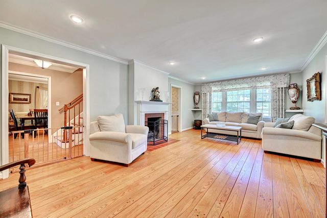 29 Meadow Lane, Fort Thomas, KY 41075