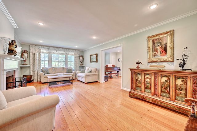 29 Meadow Lane, Fort Thomas, KY 41075