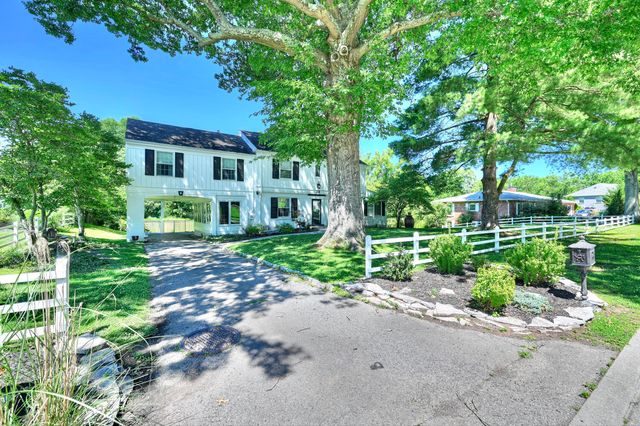 29 Meadow Lane, Fort Thomas, KY 41075