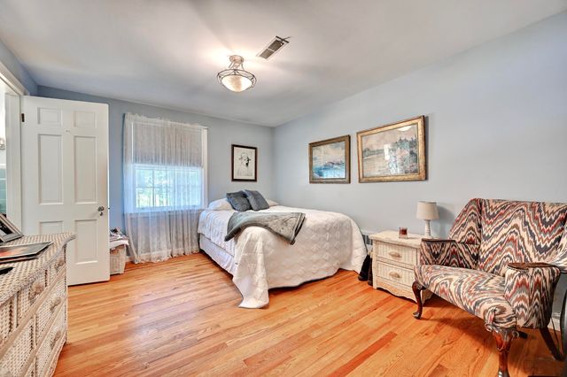 29 Meadow Lane, Fort Thomas, KY 41075