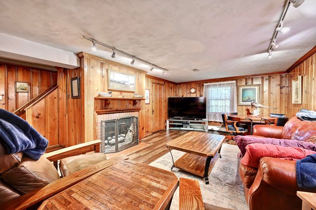 29 Meadow Lane, Fort Thomas, KY 41075