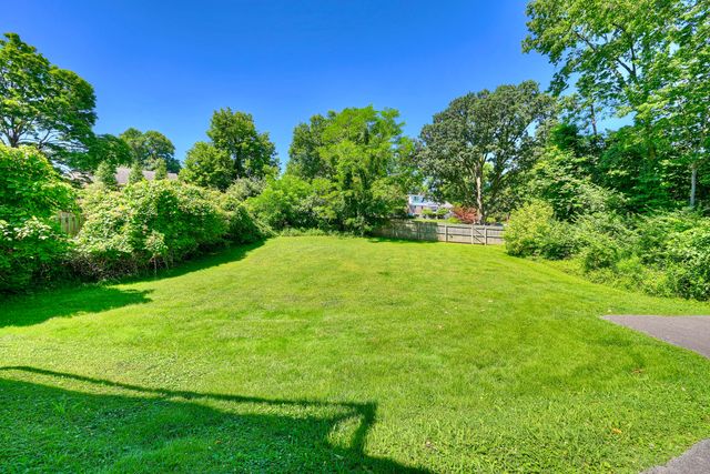 29 Meadow Lane, Fort Thomas, KY 41075