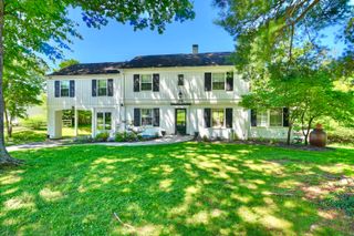 29 Meadow Lane, Fort Thomas, KY 41075