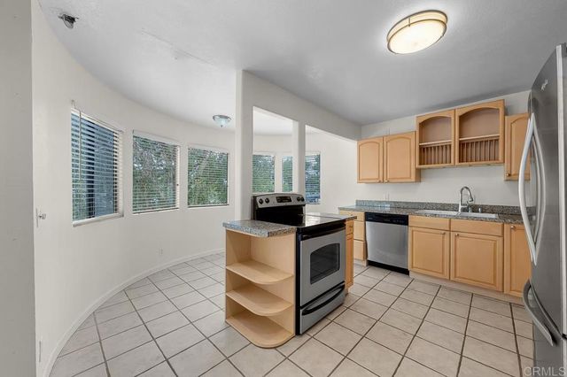 7302 Alicante Road 3, Carlsbad, CA 92009